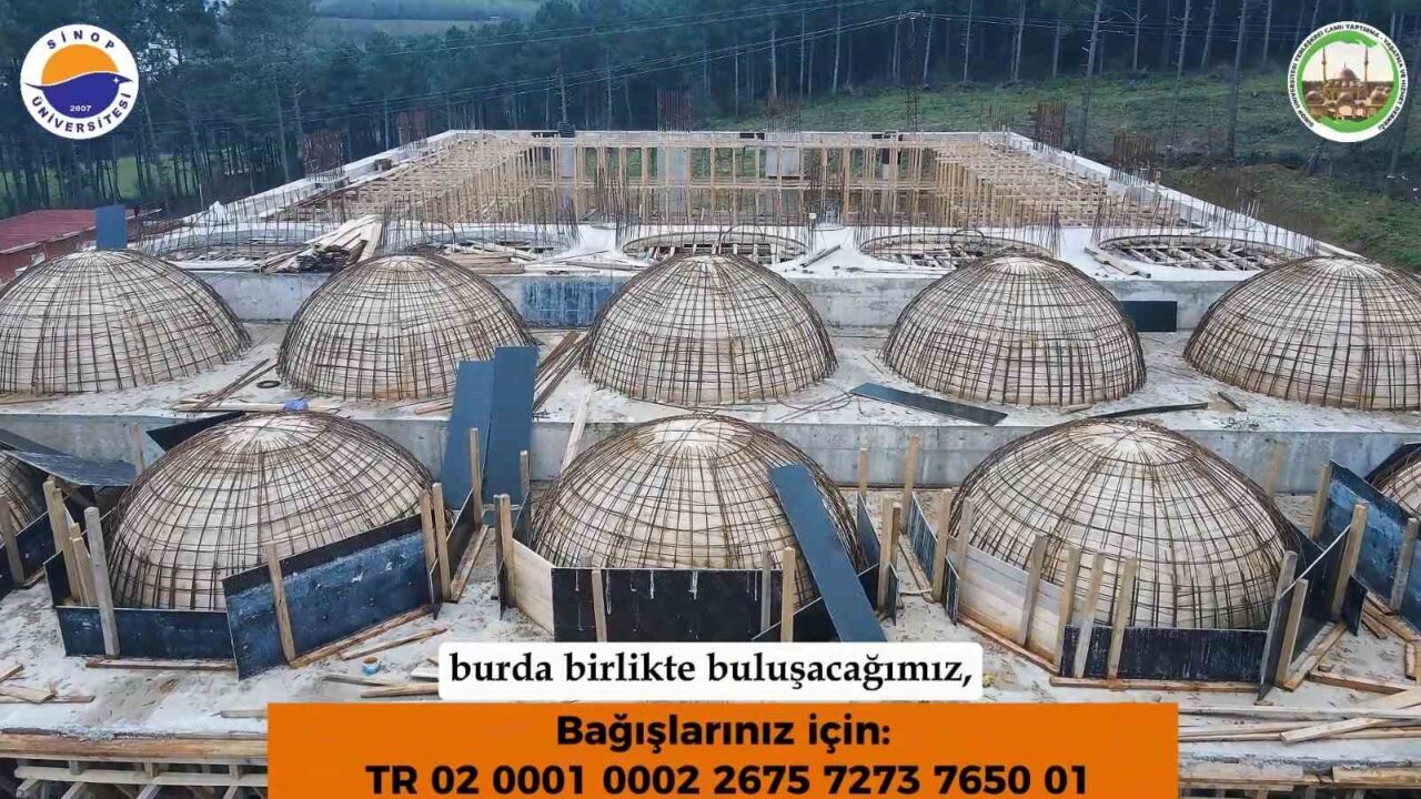 Üniversitesi camisi inşaatı yükseliyor