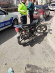 Zile’de tescilsiz ve plakasız motosikletlere sıkı denetim