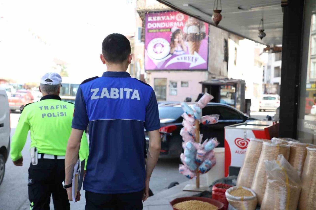 Alaca’da kaldırım işgallerine geçit verilmiyor