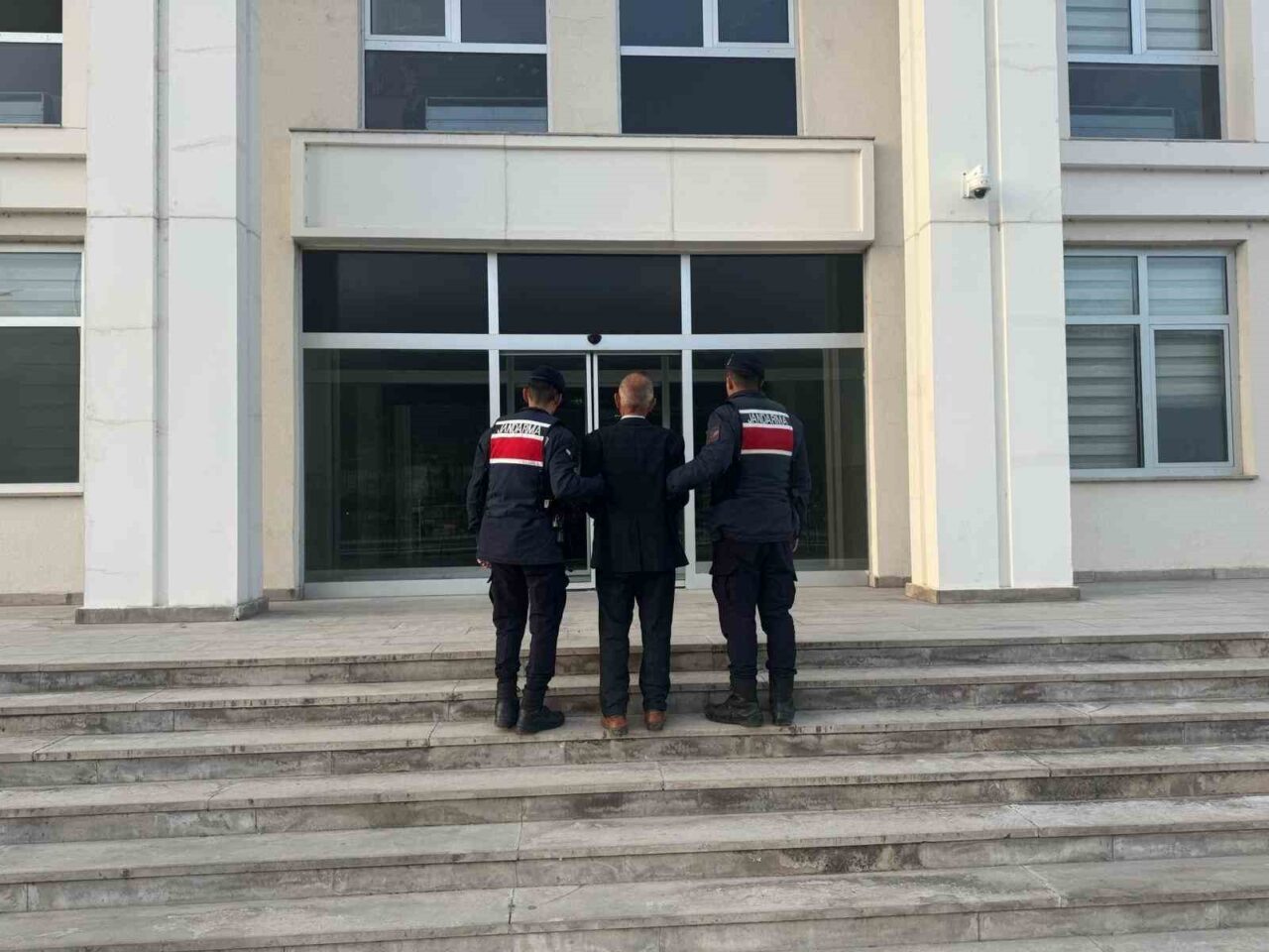 Amasya’da kasten öldürme suçundan aranan şahıs yakalandı