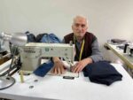 Artvinli Ziver usta 63 yıldır terzilik mesleğini sürdürüyor