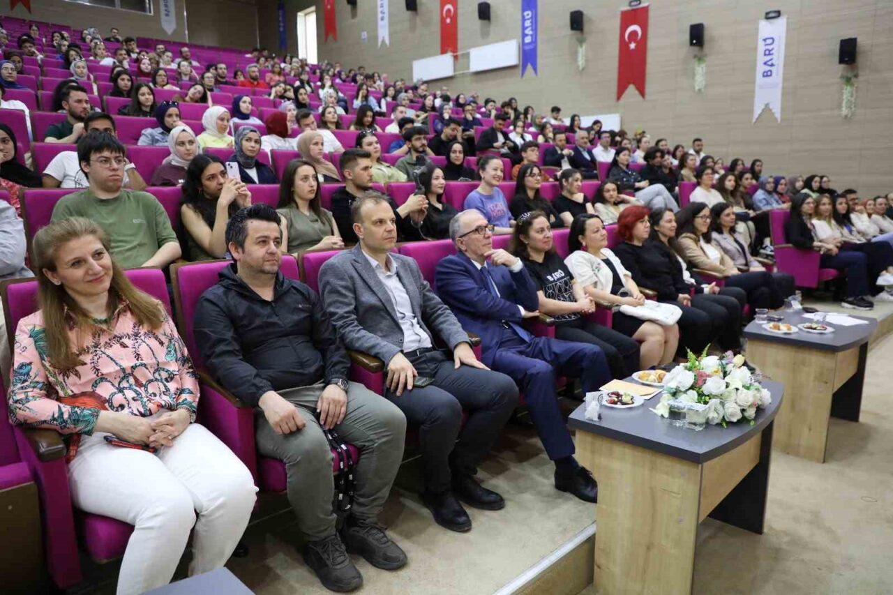 BARÜ’lü öğrencilerin AB destekli projesinde çalışmalara başlandı