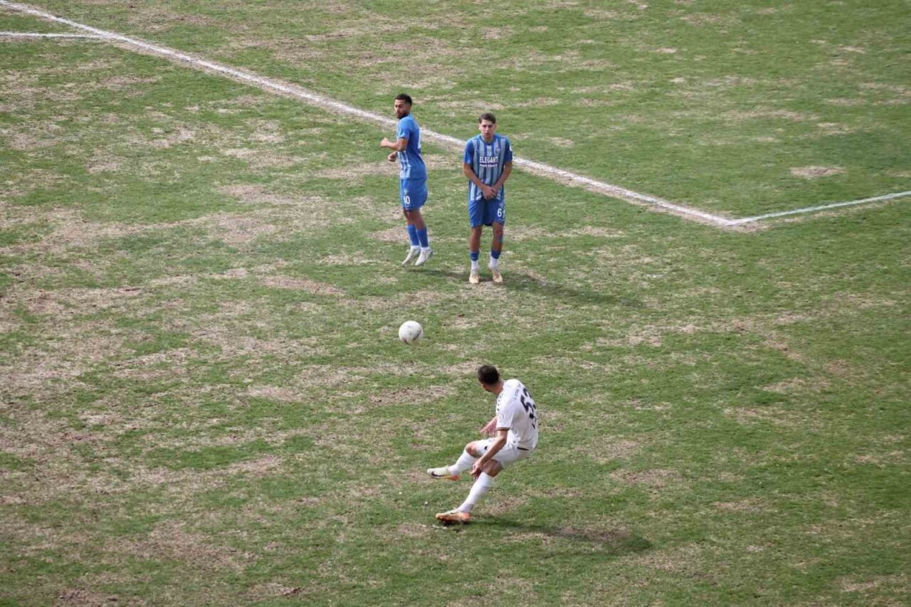 Bayburt Özel İdarespor profesyonel ligden bölgesel amatör lige düştü