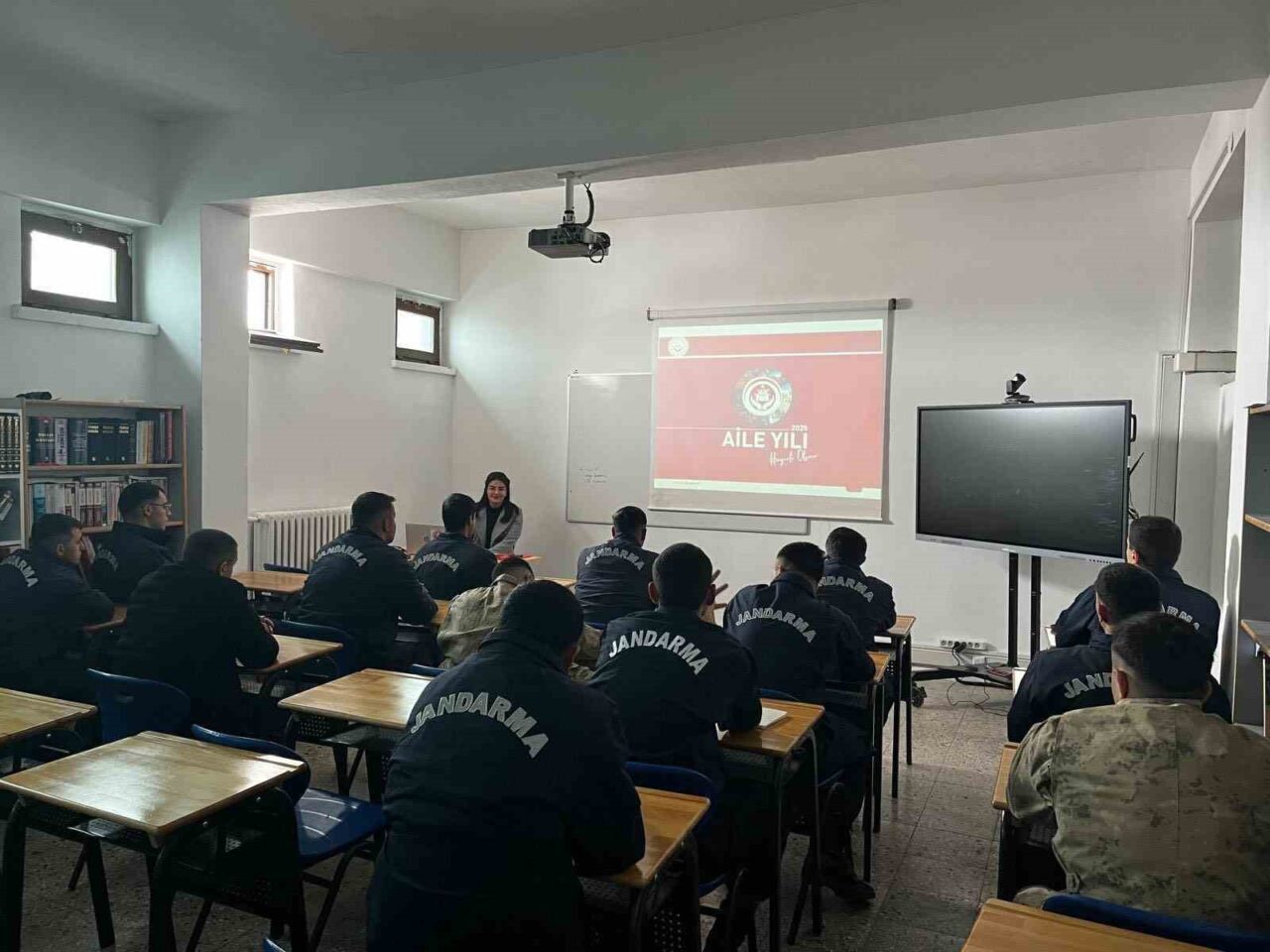 Bayburt’ta jandarma personeline ‘Kadına Şiddetle Mücadele’ eğitimi verildi