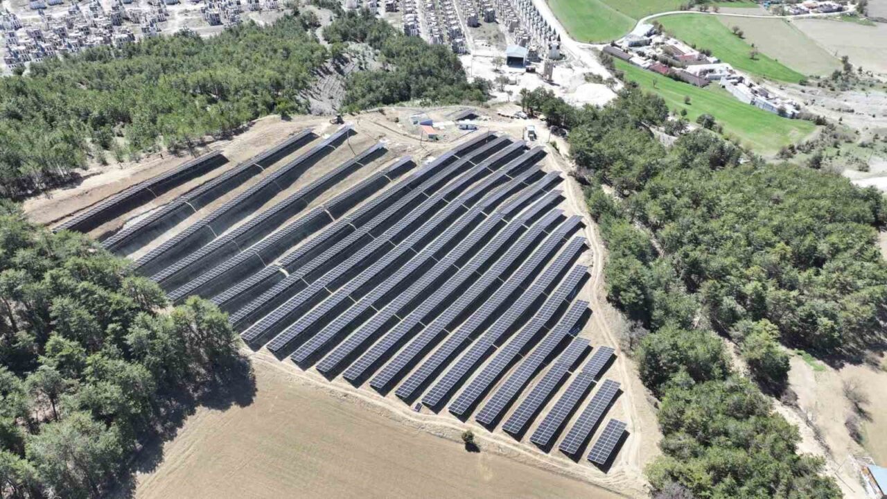 Belediye elektrik ihtiyacını güneş enerjisinden karşılayacak: "Türkiye’de ilk olma özelliği taşıyacağız"