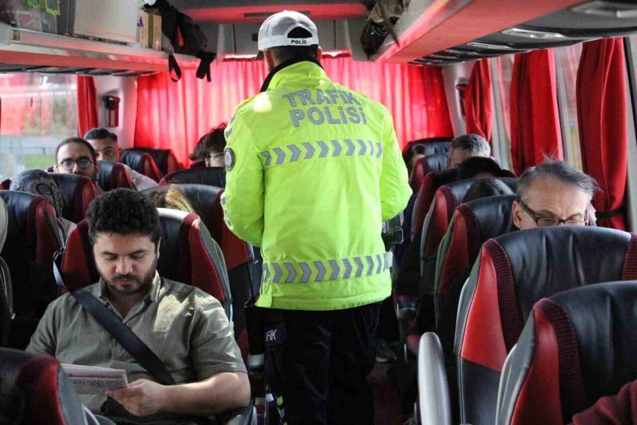 Bolu otogarında bayram dönüşü denetimi