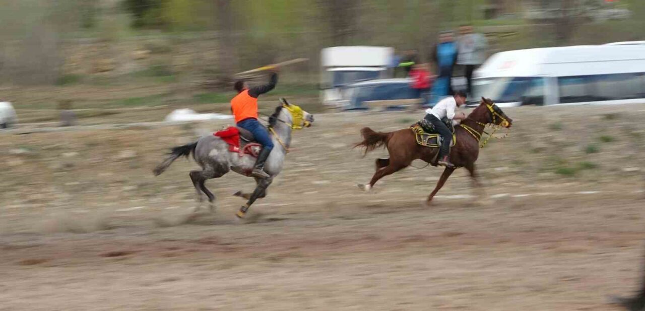 Ciritçi baba dünya evine giren oğlu için düğün ciridi organize etti