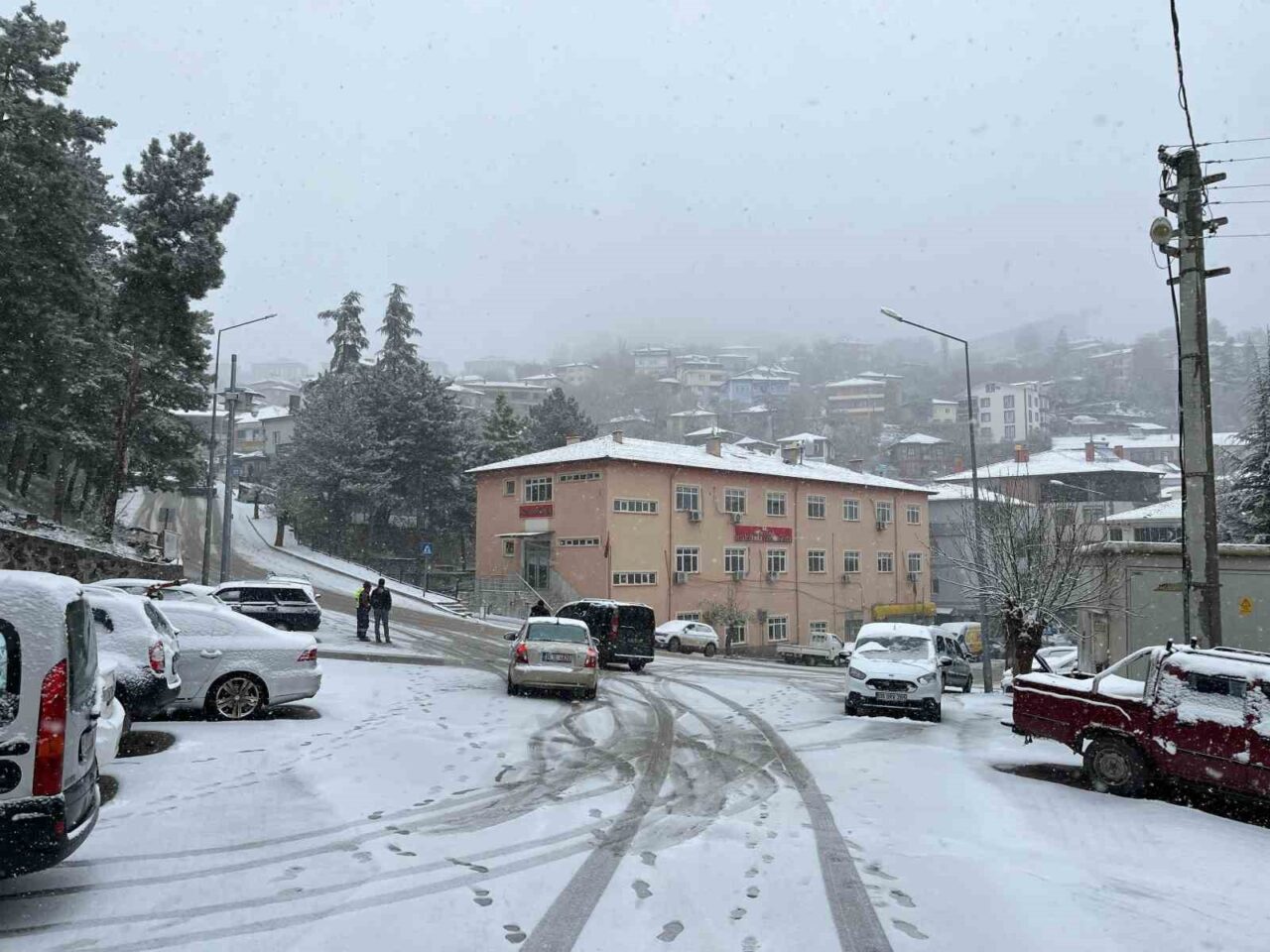 Çorum’un 3 ilçesinde eğitime kar engeli