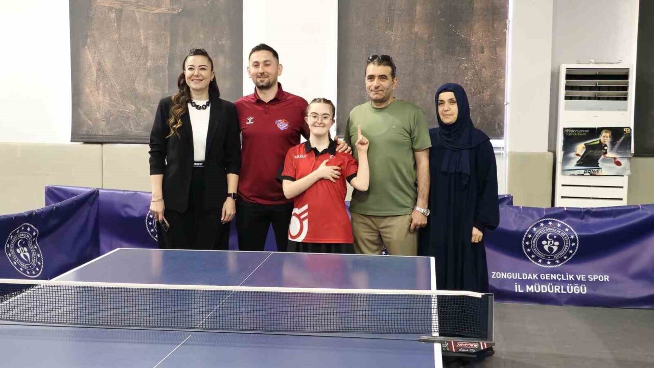 Down Sendromlu Zeynep, raketiyle engelleri aştı