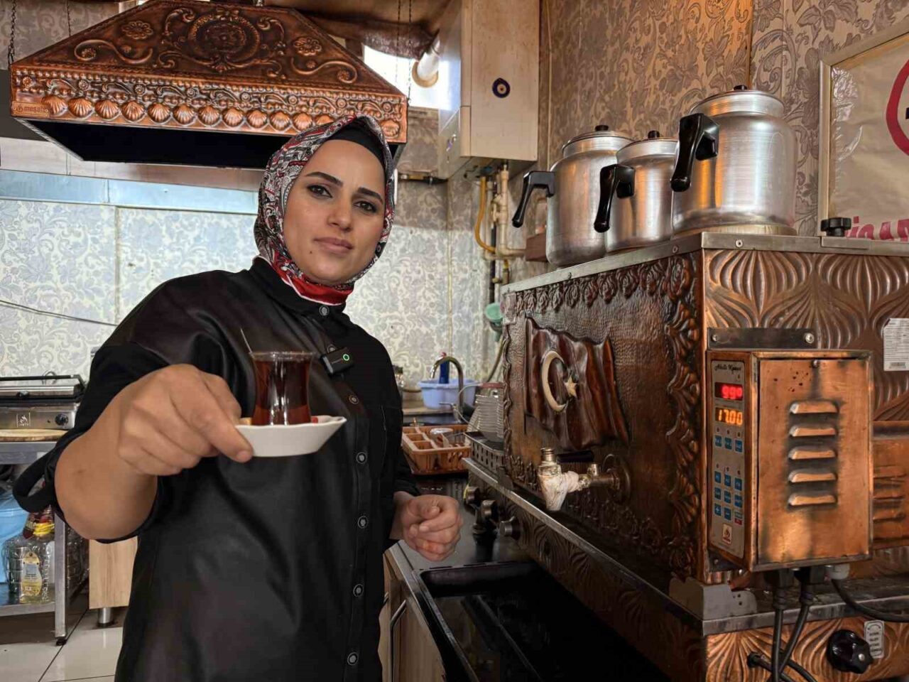 Erkeklerin egemen olduğu çay ocağı sektörüne Tokat’ta kadın girişimci dokunuşu