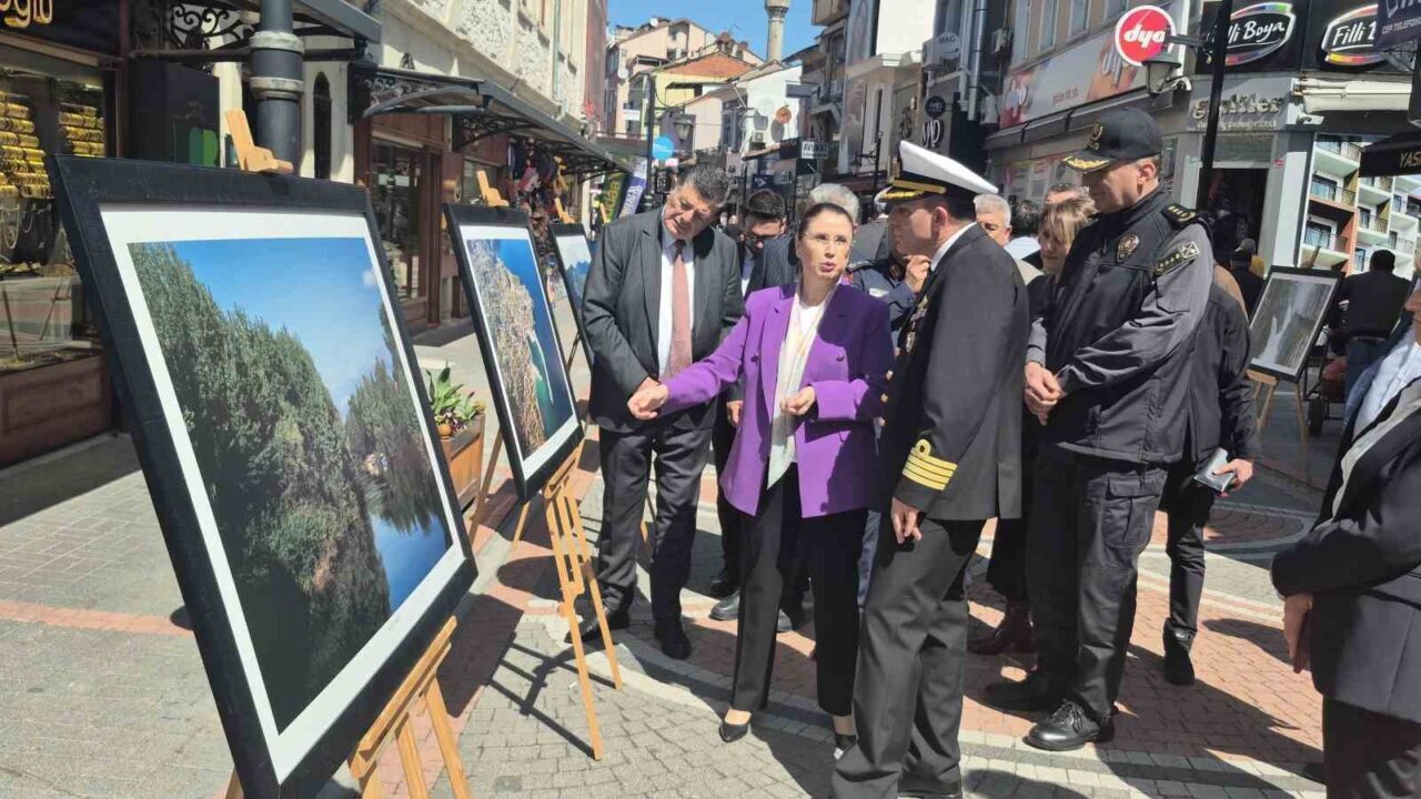 Fotoğraf sergisinde Vali Arslan’a yanardağ sürprizi