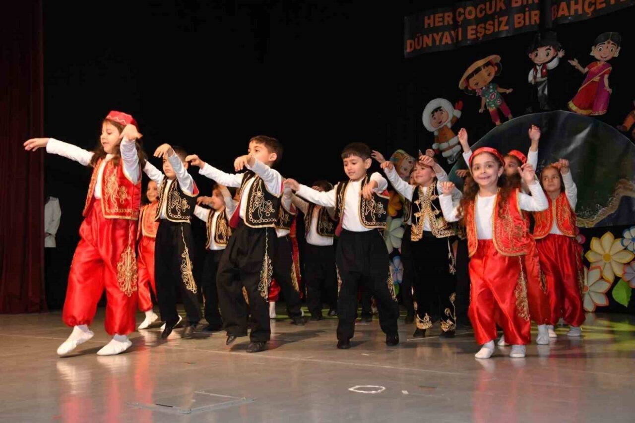 Gümüşhane’de 23 Nisan Ulusal Egemenlik ve Çocuk Bayramı coşkusu