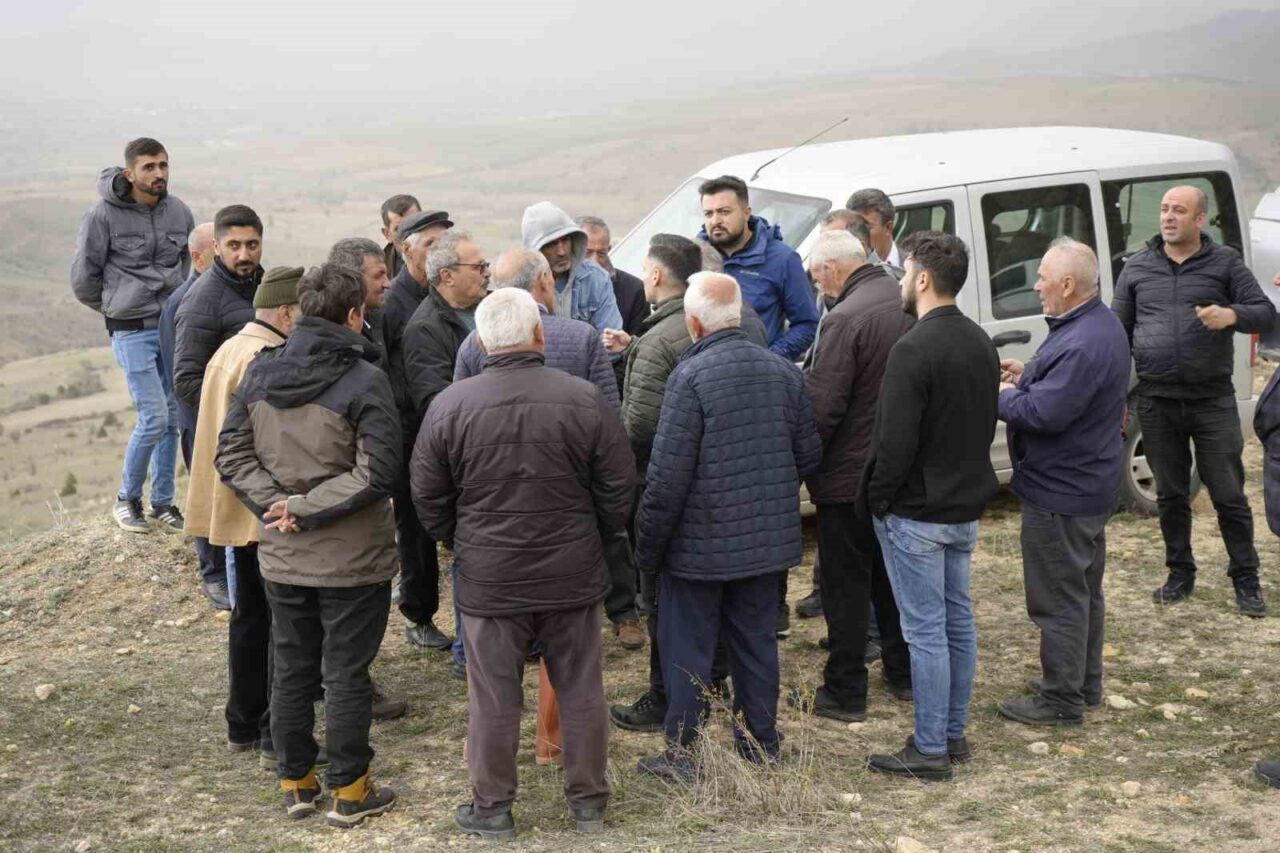 Gümüşhane’de vatandaşlar köylerine yapılması planlanan köpek barınağına tepki gösterdi