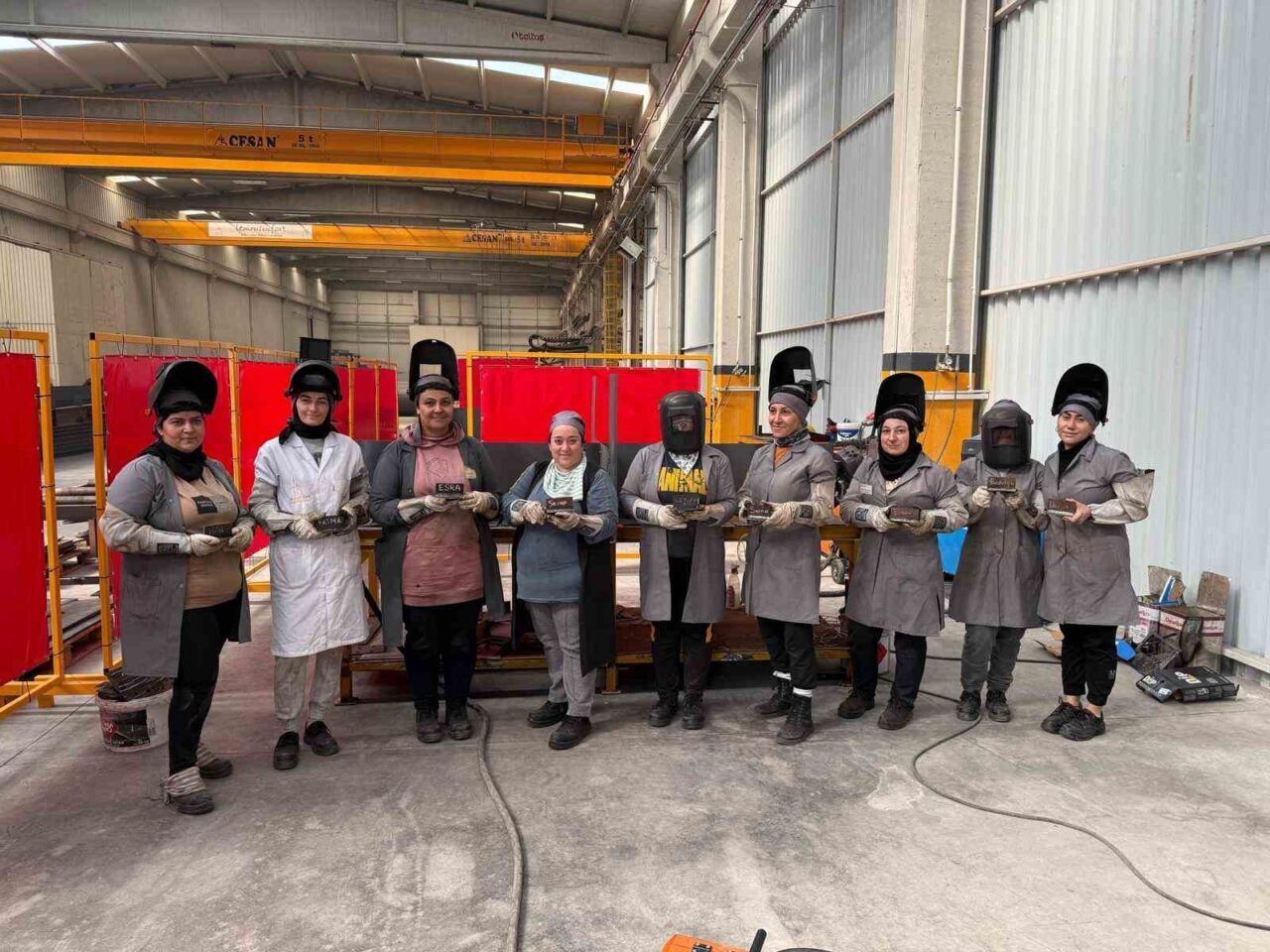 Kadın kaynak operatörleri Çorum sanayisinde yerini aldı