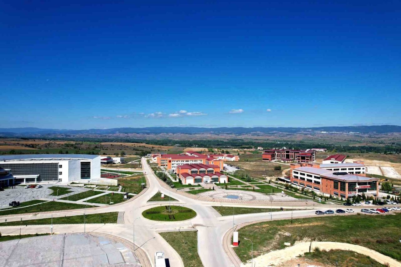 Kastamonu Üniversitesi’nden geleceğin teknolojilerine yönelik yeni programlar