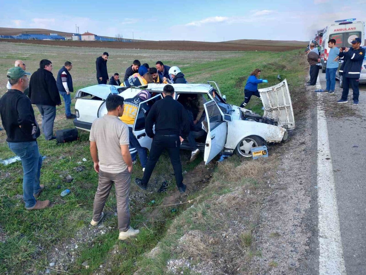 Otomobil takla attı: 4 yaralı