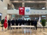 Sinop Havalimanı’nda görev yapan polislere sürpriz kutlama