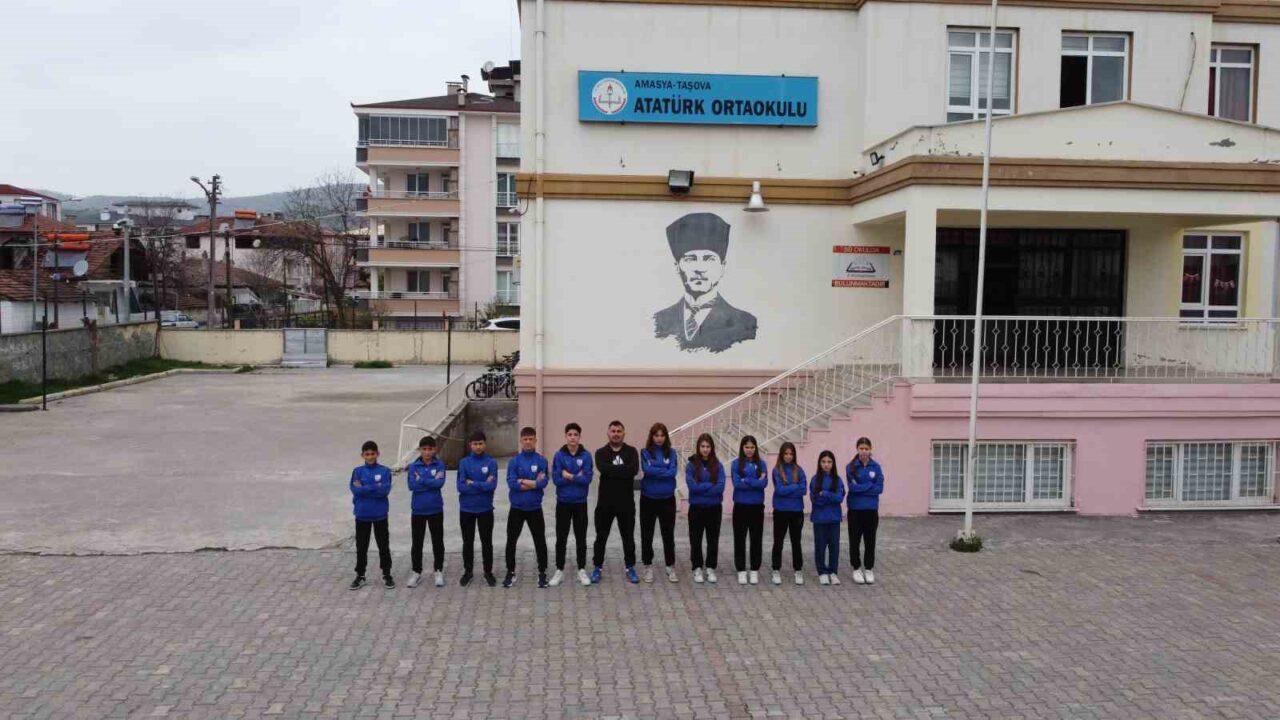Taşova’da spor salonu bulunmayan okul 11 yıldır şampiyon