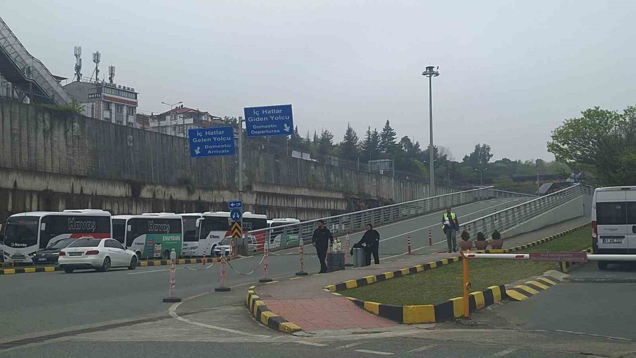 Trabzon’da hava ulaşımına sis engeli