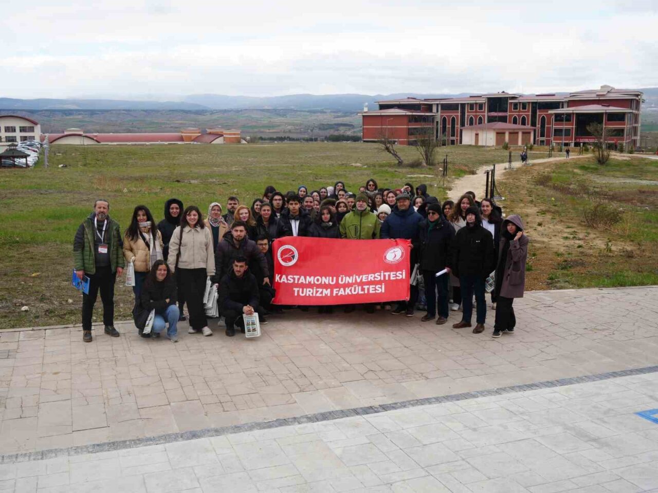 Üniversite öğrencilerine Tarihi İstiklal Yolu tanıtıldı