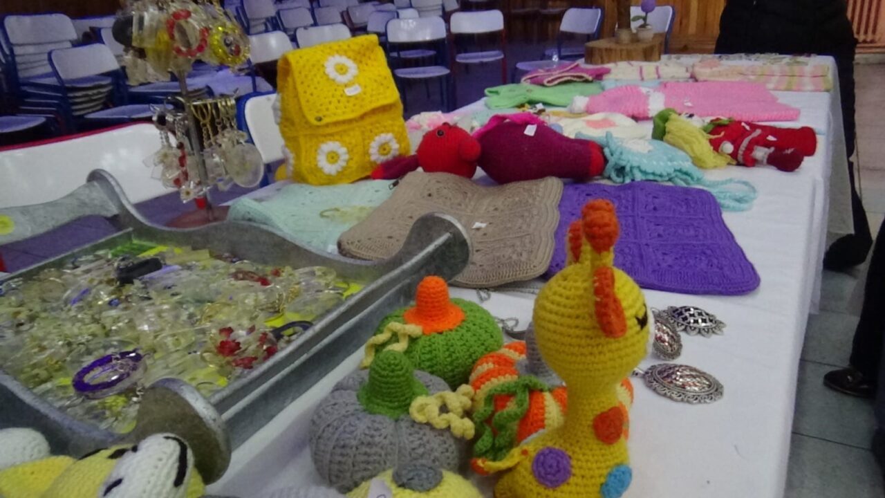 5 aylık kursu başarıyla tamamlayan maharetli kadınlar ürünlerini sergiledi