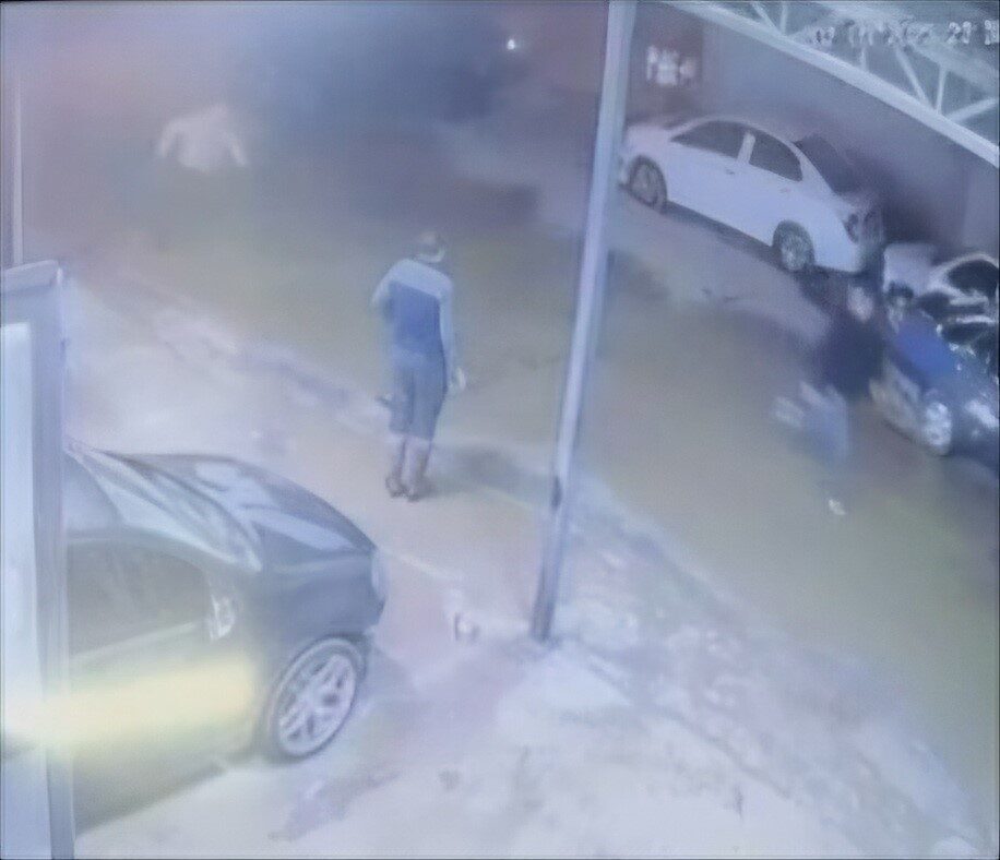 Çevirmeden kaçan araç kaza yaptı