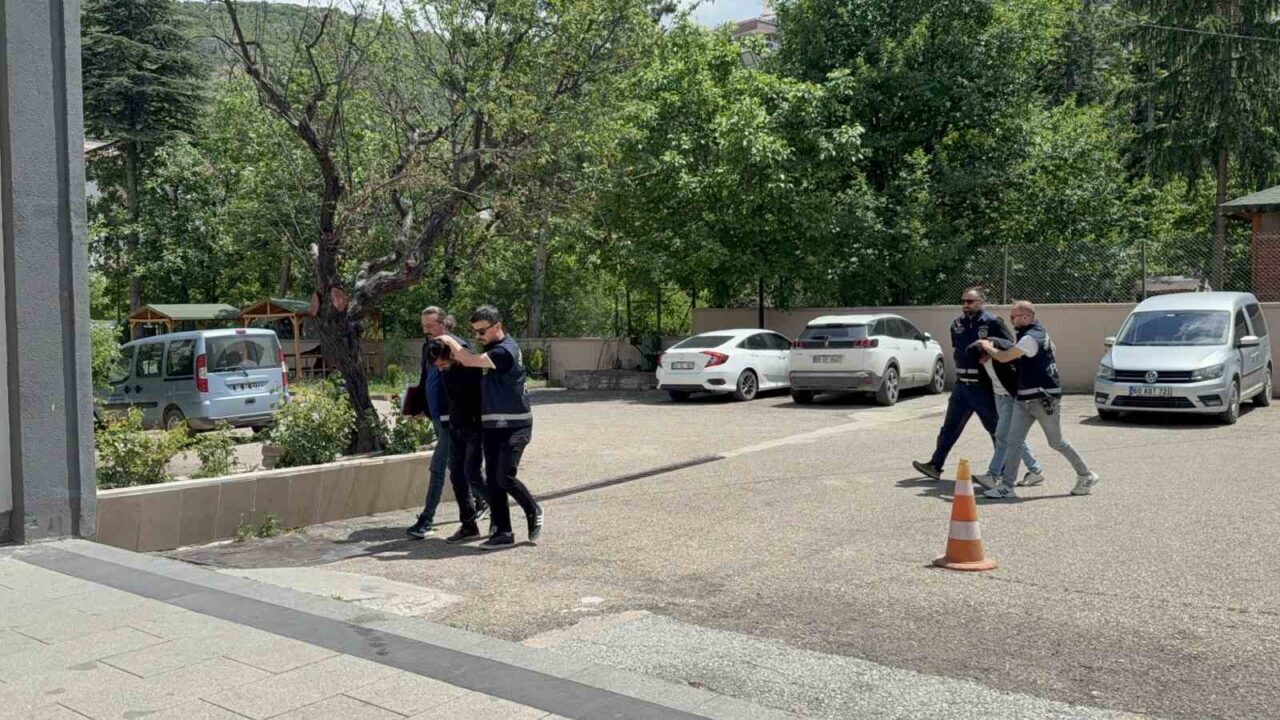 Darbedilmiş halde bulunan kadının ölümüyle 1 tutuklama