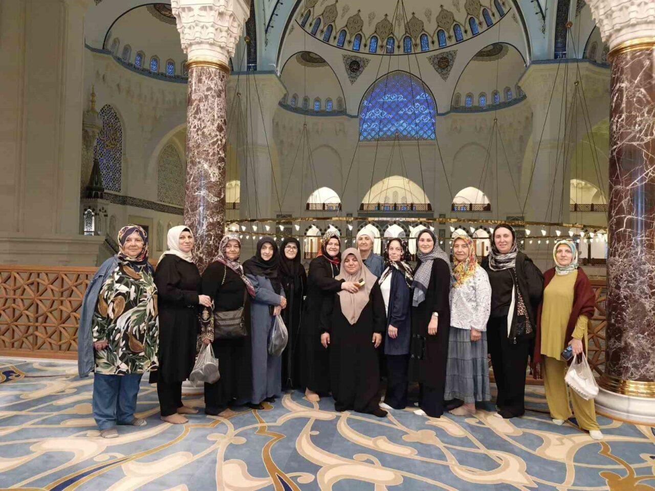 Kur’an kursu öğrencileri manevi mekânlarını gezdi