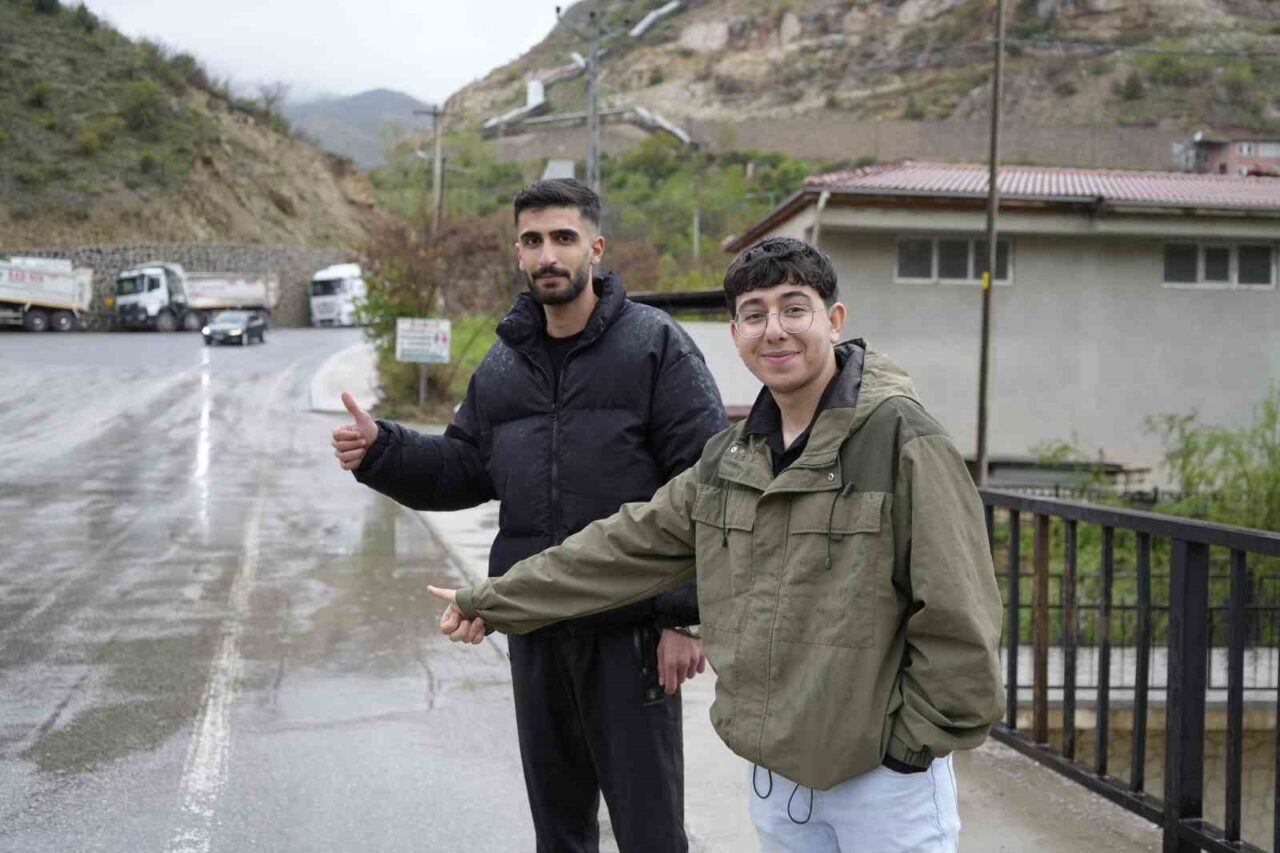 Rektöre "Dayı" diyen üniversite öğrencisi yaşadığı o komik anları anlattı