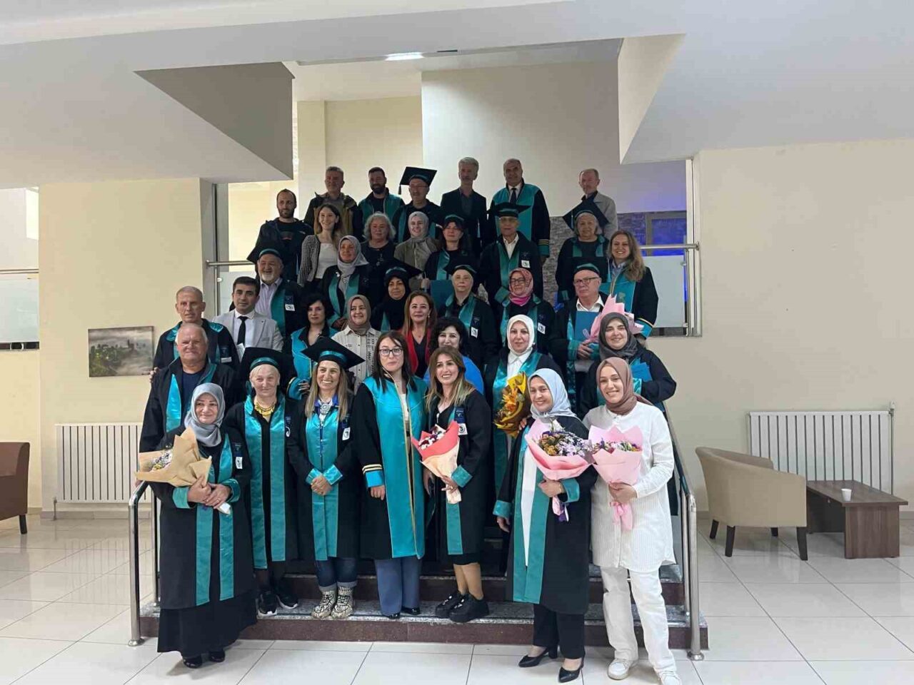 Rize’de 3. yaş üniversitesi ilk mezunlarını verdi