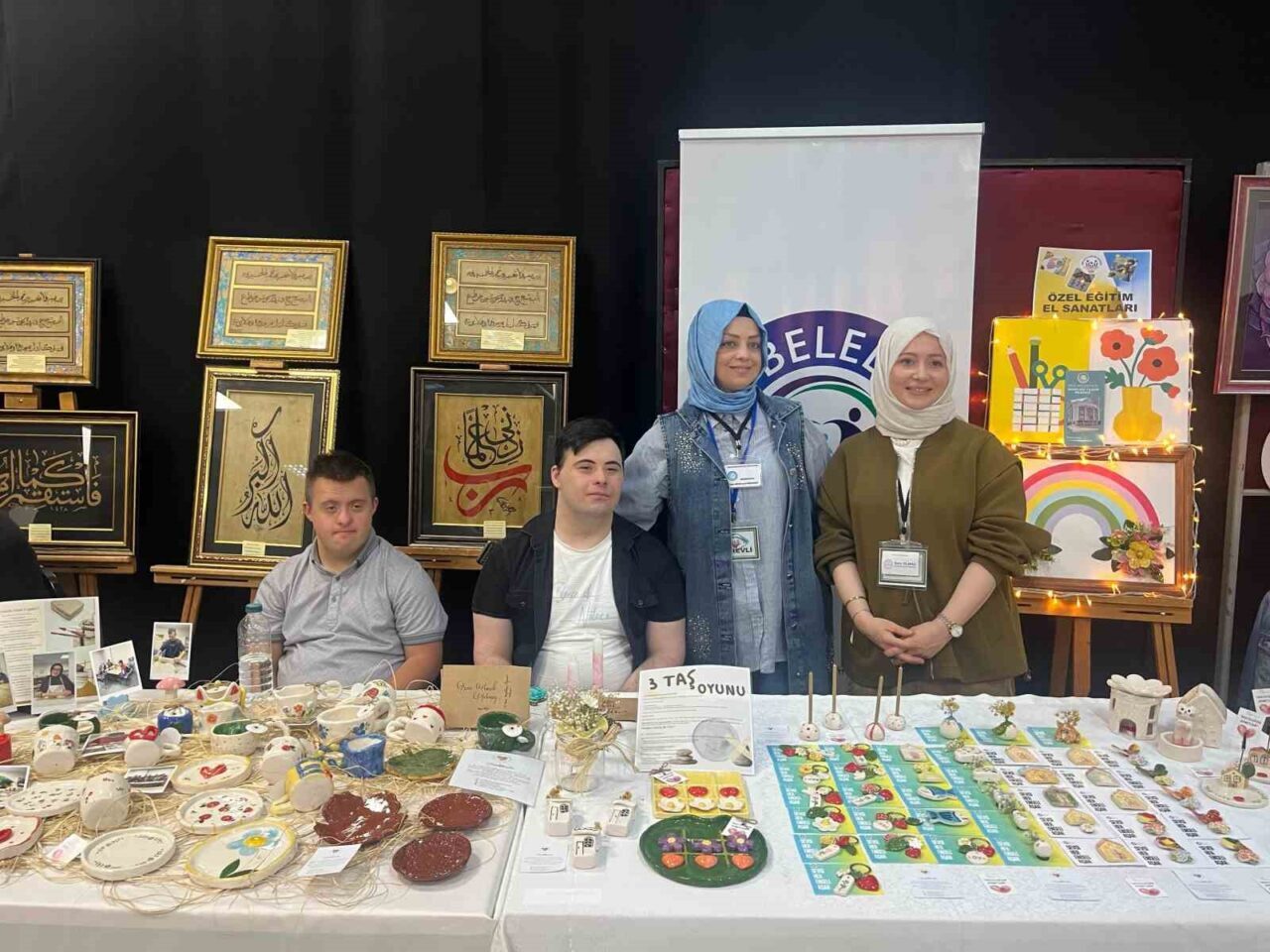 Rize’de kursiyerlerin el emekleri görücüye çıktı