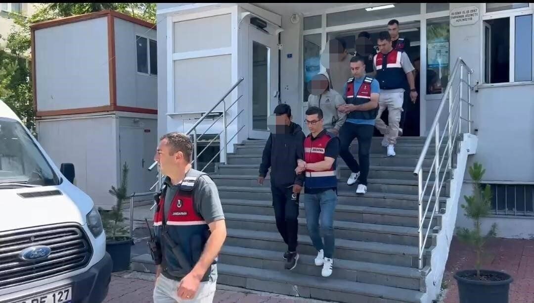 Artvin’de göçmen kaçakçılığı operasyonu: 4 Afgan yakalandı