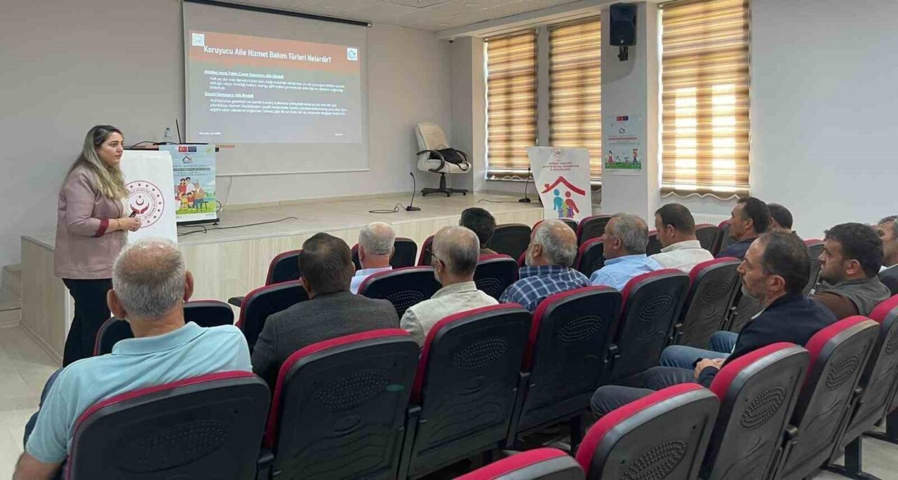 Aydıntepe’de muhtarlara farkındalık eğitimi verildi