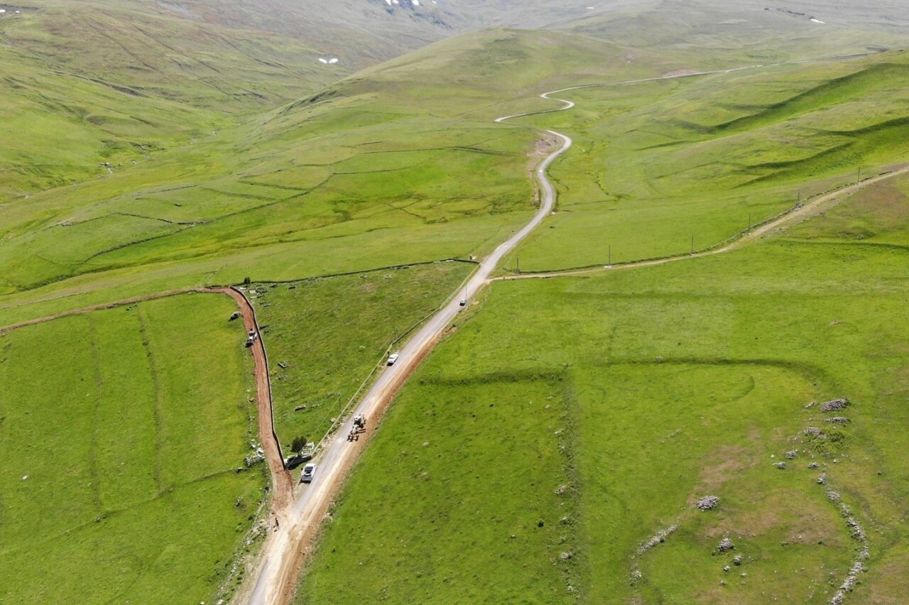 Bayburt’un Günbuldu köyünde isale hattı yenileniyor