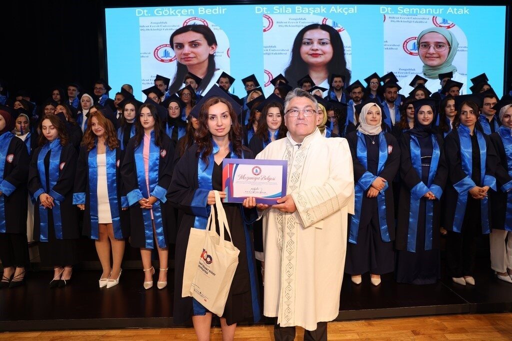 BEUN diş hekimlerini coşku ve gururla geleceğe uğurladı