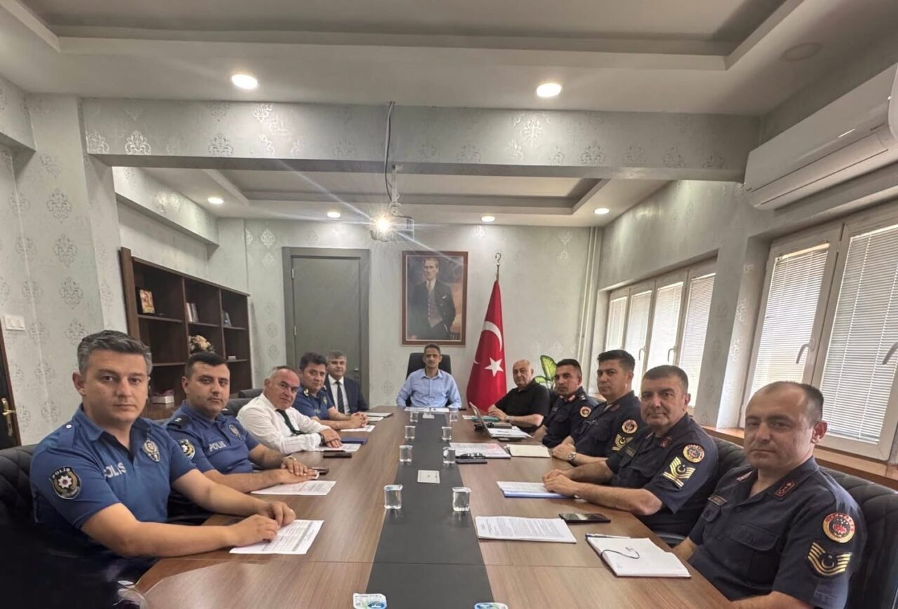 Çaycuma’da ilk kez yapılacak olan YKS sınavı için toplandılar