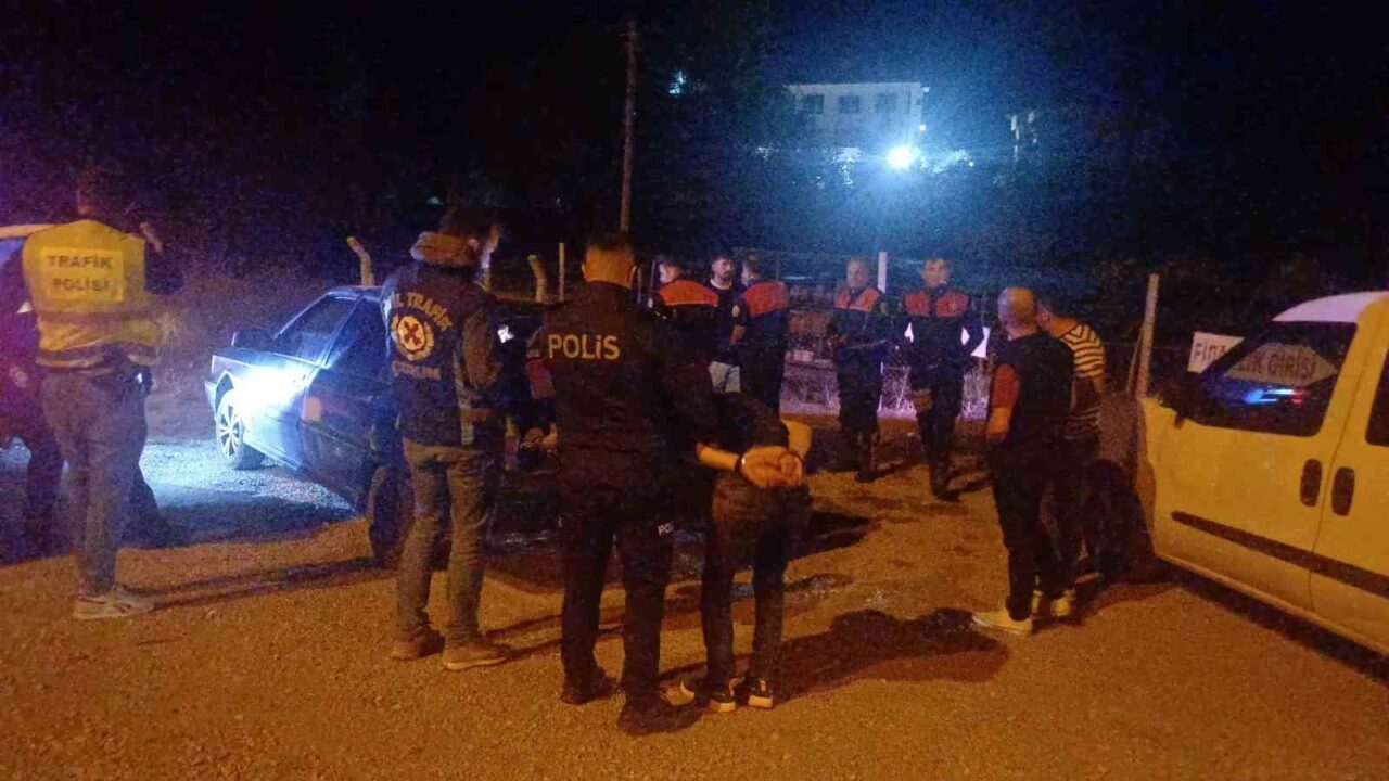 "Dur" ihtarına uymayan sürücüye 45 bin lira ceza