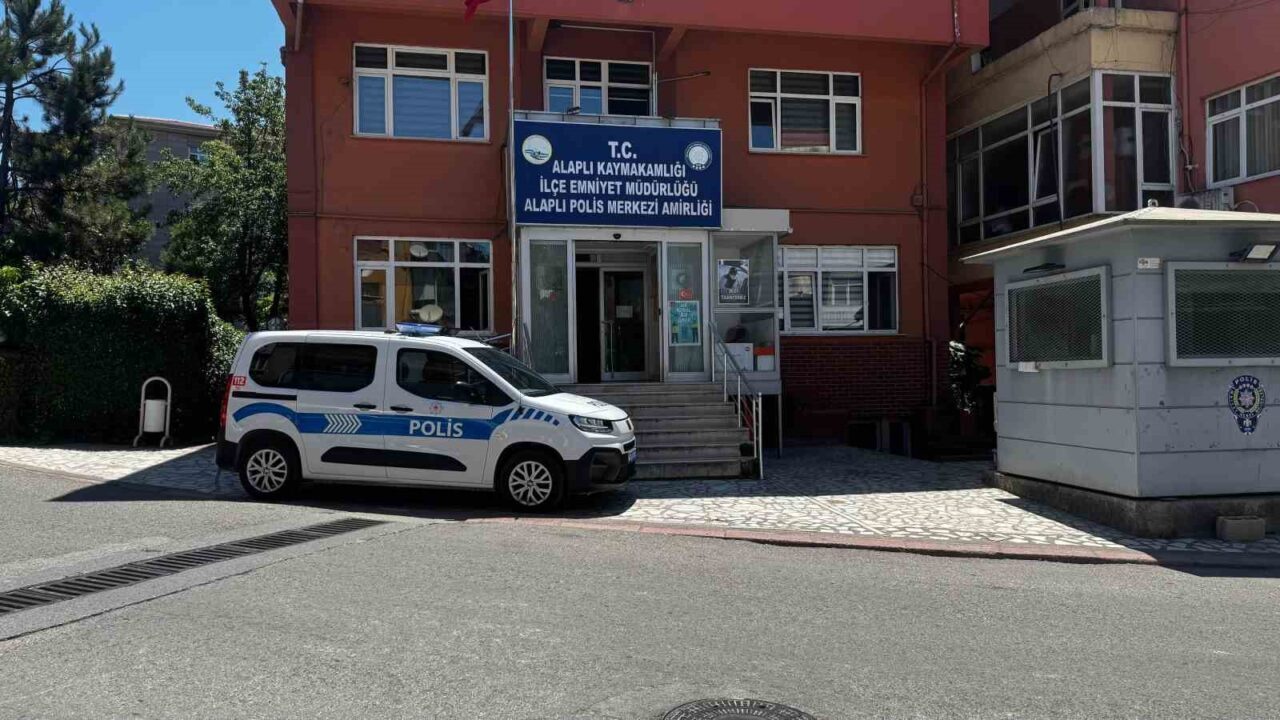 Kaçak elektronik cihaz ve uyuşturucu operasyonunda 1 kişi tutuklandı