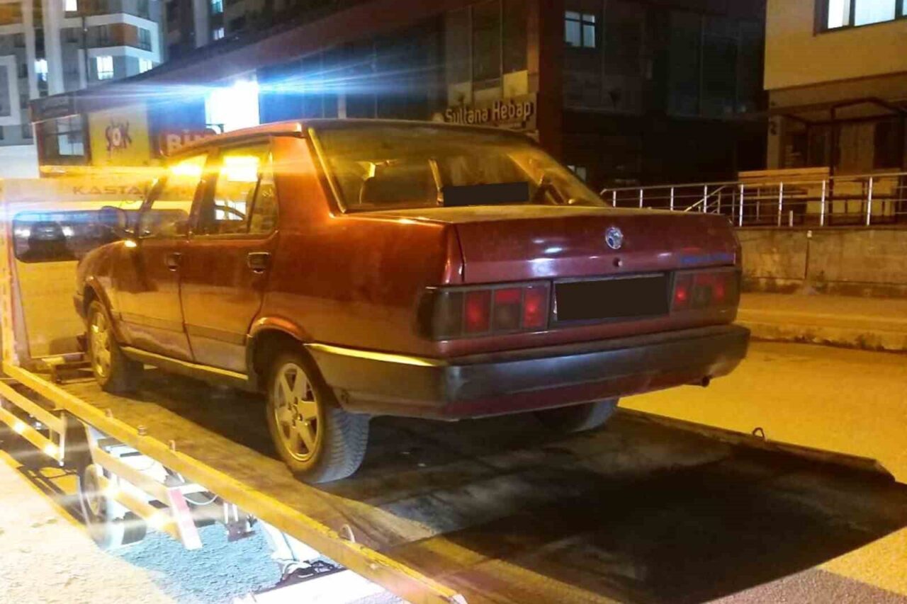 Kastamonu’da drift atan sürücünün aracı trafikten men edildi