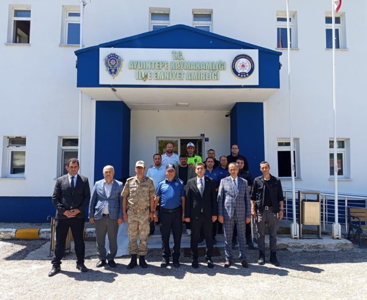 Kaymakam Böçkün güvenlik güçlerinin ve sağlık çalışanlarının bayramını kutladı