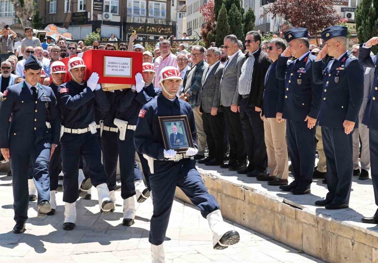 Merzifon’da Kıbrıs gazisi son yolculuğuna uğurlandı