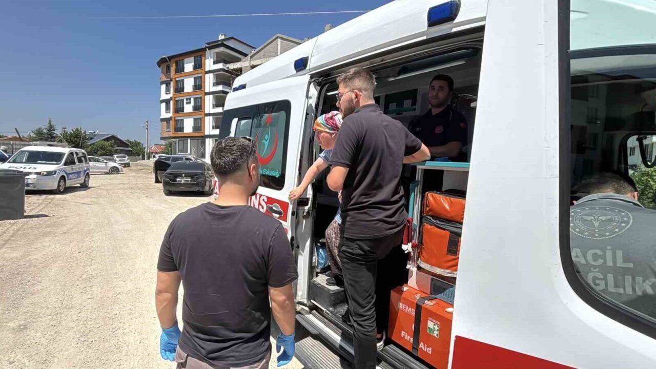 Mutfakta çıkan yangına komşu müdahalesi