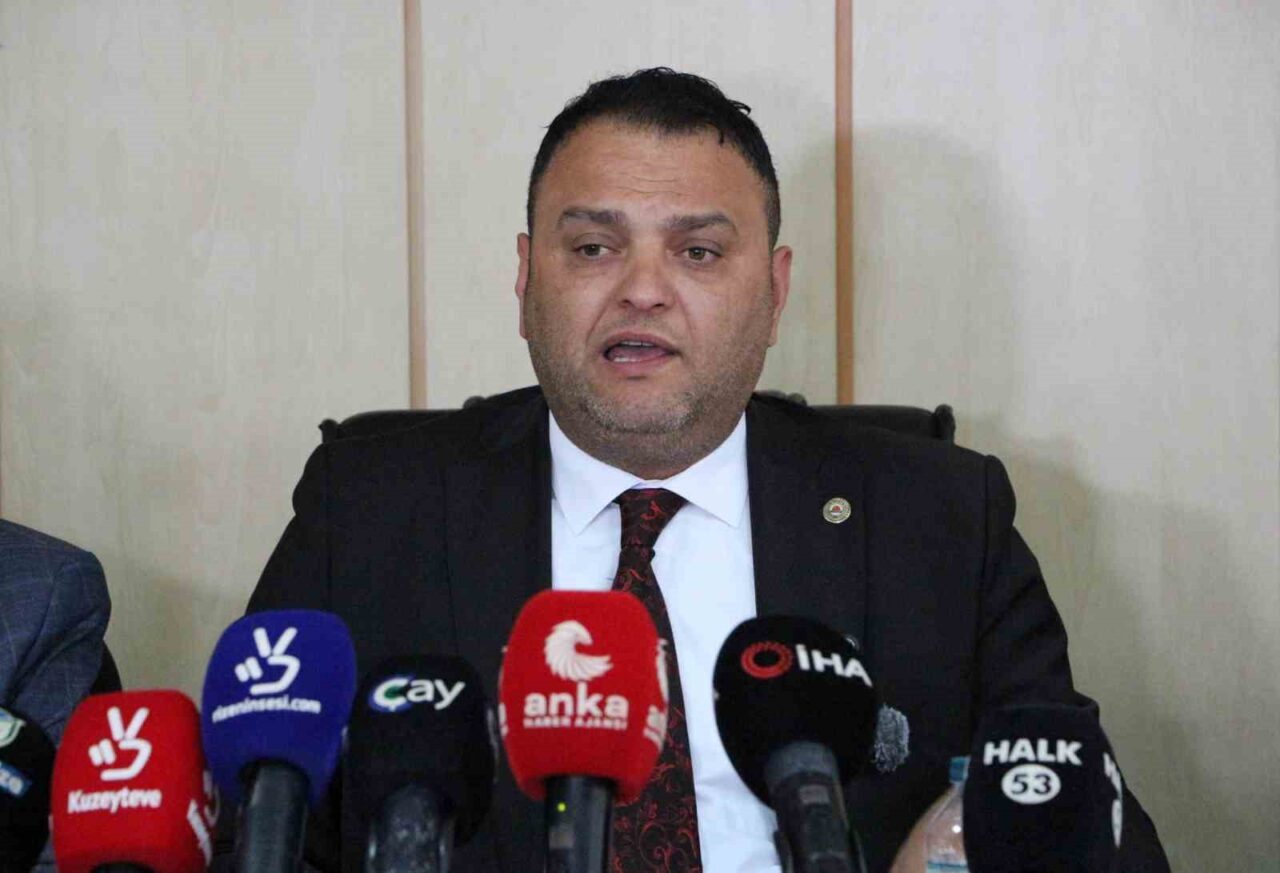 Rize’de çay üreticisine "Hasada ara verin" çağırısı