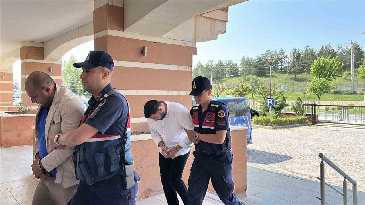 Sahte lastik ilanlarıyla onlarca milyonluk vurgun yapan örgüt çökertildi: 8 gözaltı