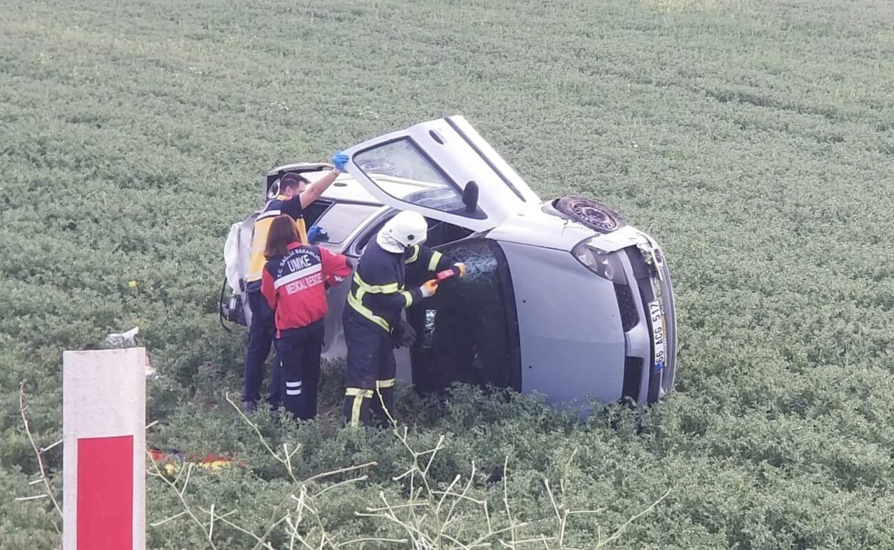Takla atan otomobil hurdaya döndü: 1 yaralı