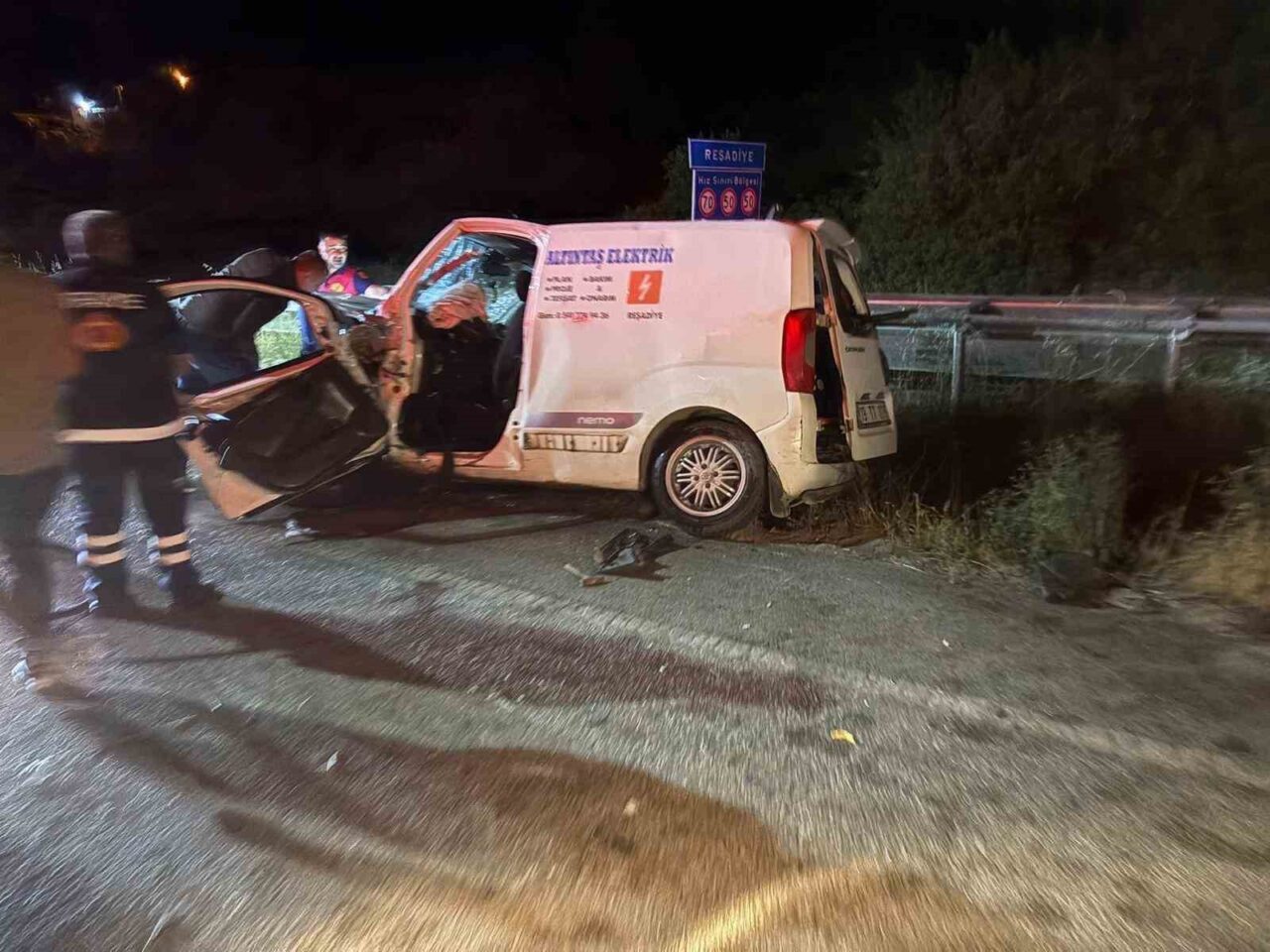 Ters şerit kazasında 6 kişi yaralandı