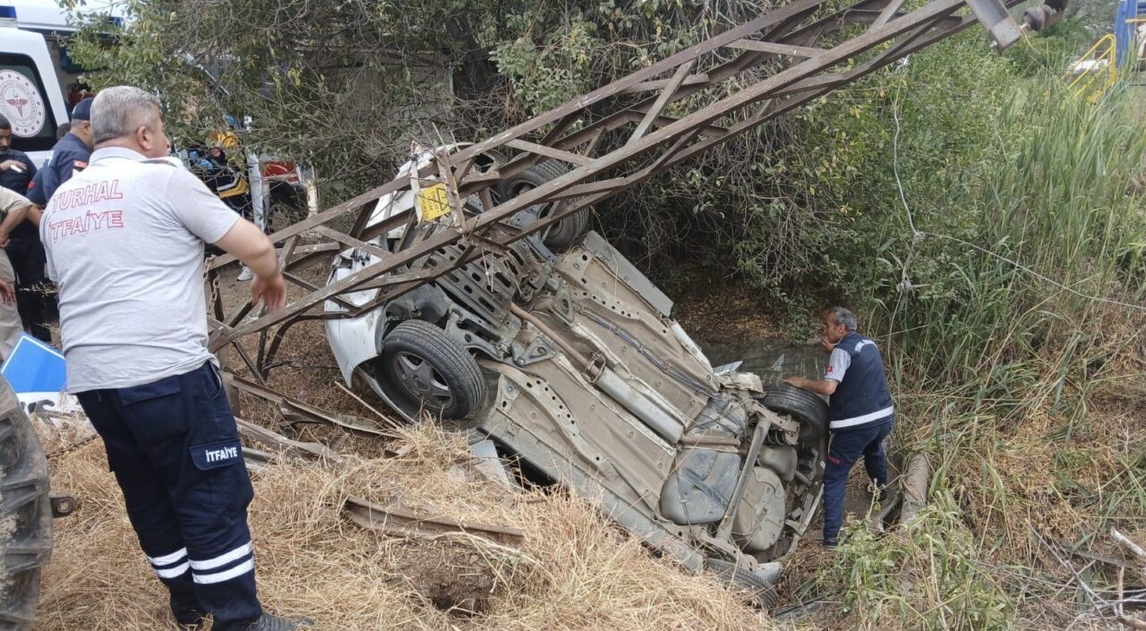 Tokat’ta trafik kazasında kadın sürücü yaşamını yitirdi