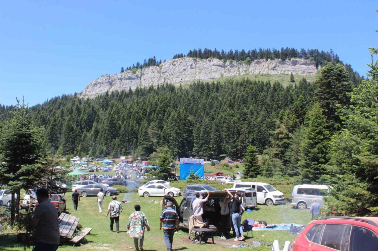 Türkeli’de bayram coşkusu yaylada yaşandı