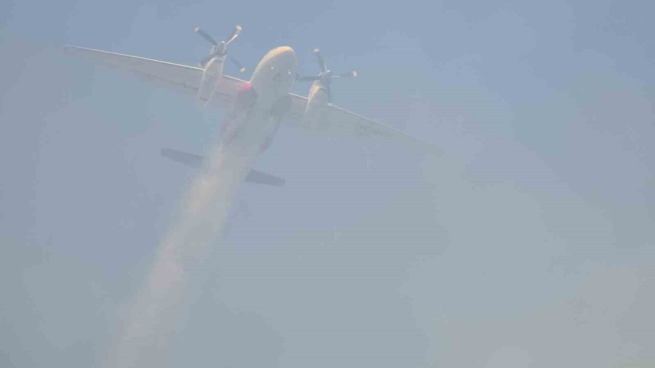 30 kilometre çapında yayılan yangında bin 306 kişi tahliye edildi