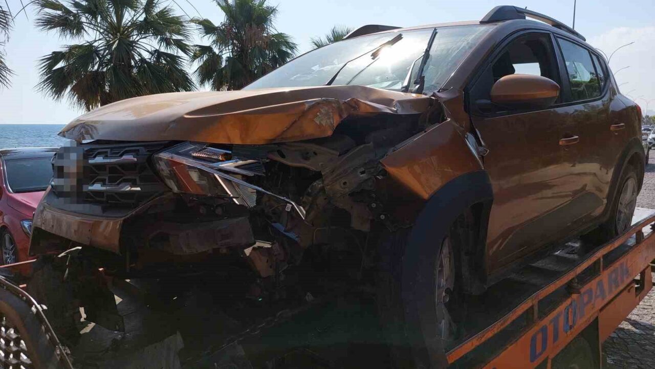 Alkollü sürücü peş peşe kaza yaptı